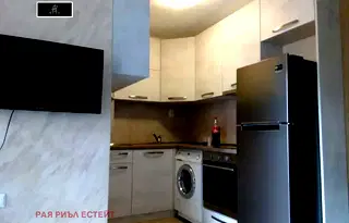 Тристаен апартамент с тераса в район Южен, Пловдив