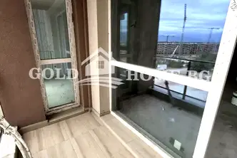 Тристаен апартамент в Южен, Пловдив с паркомясто