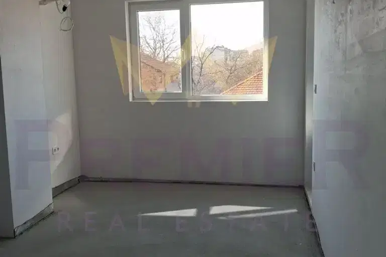 3-bedroom apartment in Plovdiv, Yujen