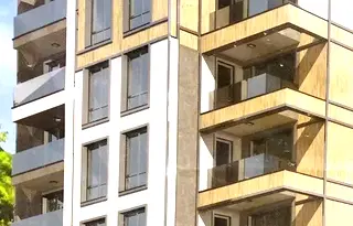 Тристаен апартамент в Южен, Пловдив с асансьор