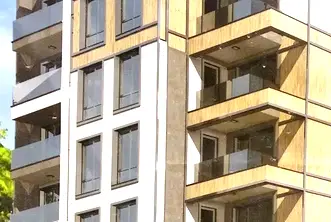 Тристаен апартамент в Южен, Пловдив с асансьор