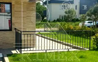 Двустаен апартамент с веранда в район Гребна база, Пловдив