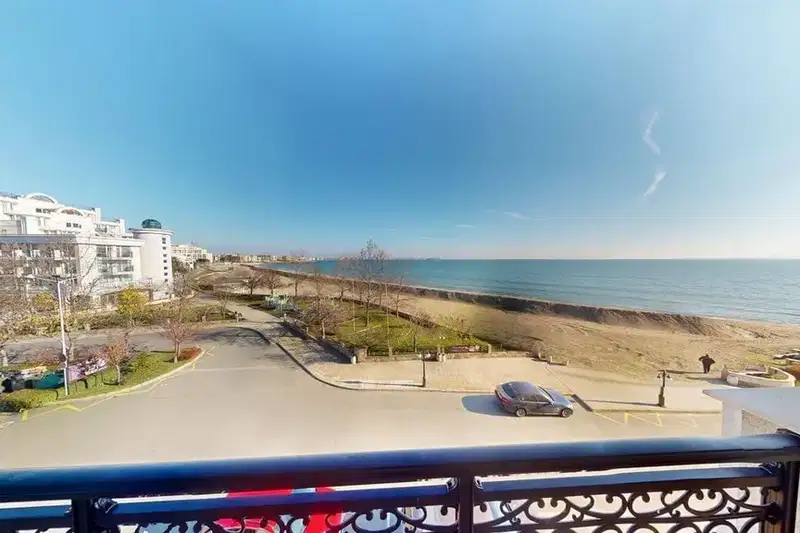 Двустаен апартамент в Бургас, Поморие
