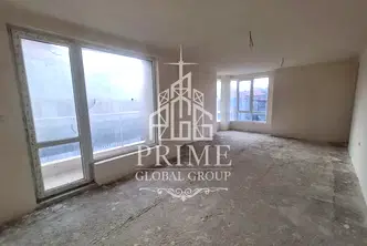 Тристаен апартамент в Бургас, Поморие