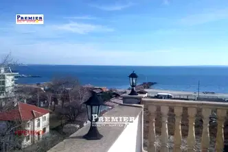 Тристаен апартамент в Бургас, Поморие