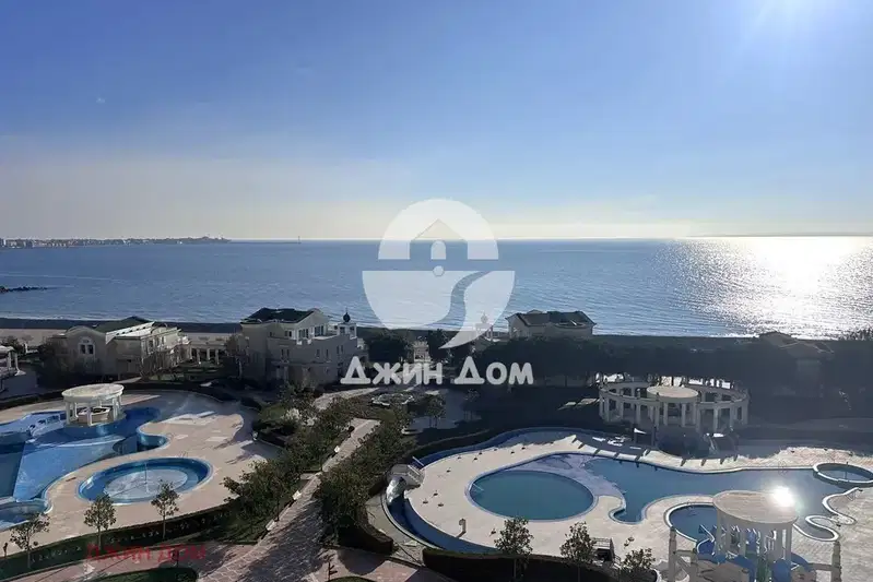 Тристаен апартамент в Бургас, Поморие