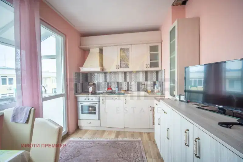 4-bedroom apartment in Oblast Burgas, Pomorie