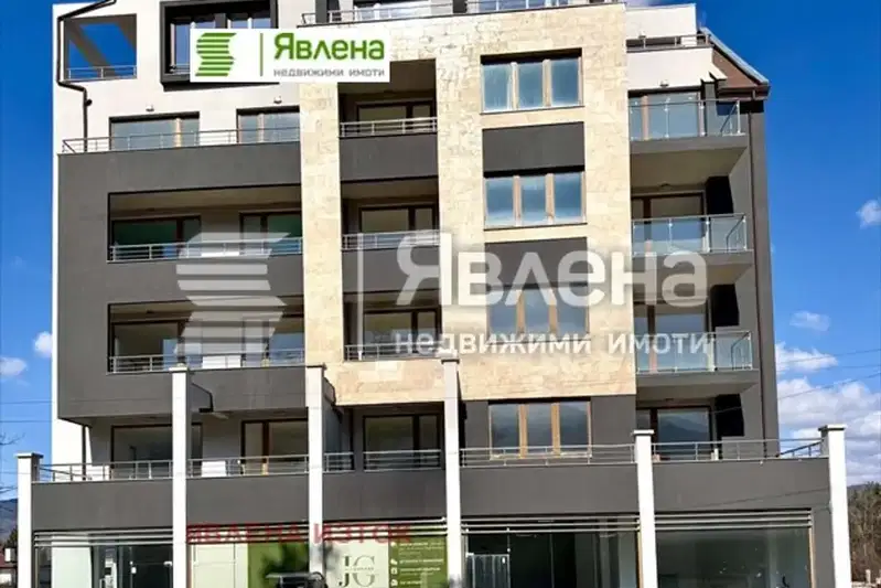 3-bedroom apartment in област София, Pravec