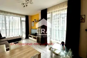 Двустаен апартамент в Бургас, Приморско