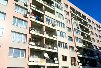 Двустаен апартамент в Перник, Радомир