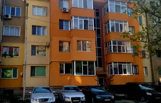 Многостаен апартамент в Раз, Център