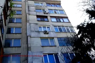 Многостаен апартамент в Раз, Център