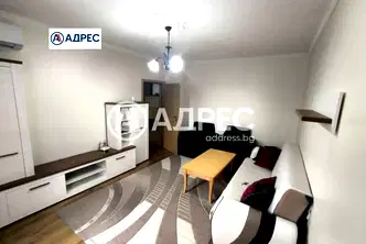 Двустаен апартамент в Раз, Орел