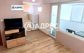 Едностаен апартамент в Раз, Възраждане