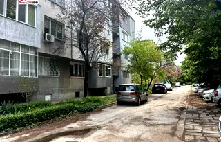 Тристаен апартамент в Русе, Алеи Възраждане