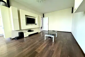 Тристаен апартамент в Русе, Алеи Възраждане