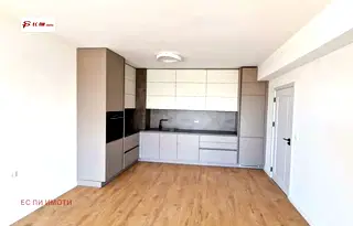 Двустаен апартамент в Русе, Център