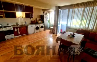 Тристаен апартамент в Русе, Център