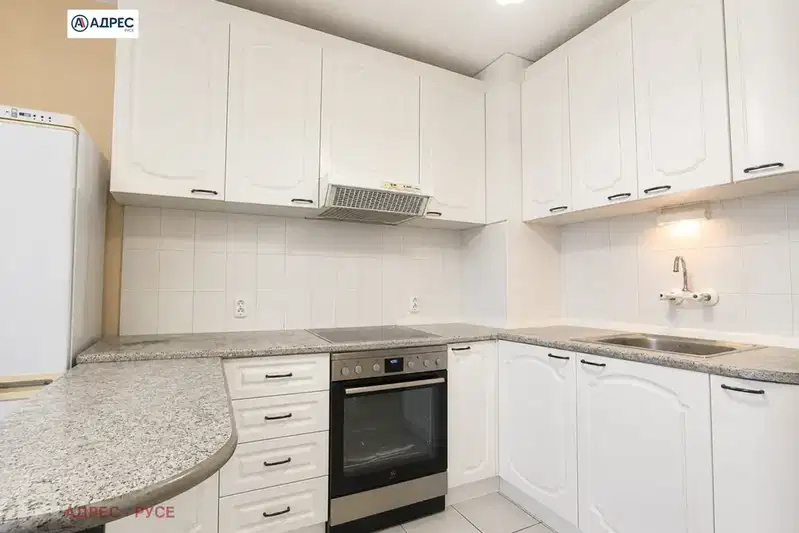 4-bedroom apartment in Ruse, Centyr