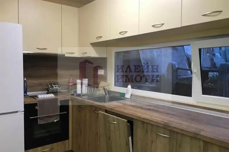 2-bedroom apartment in Ruse, Centyr