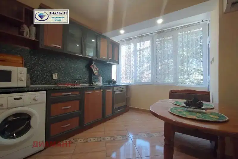2-bedroom apartment in Ruse, Centyr