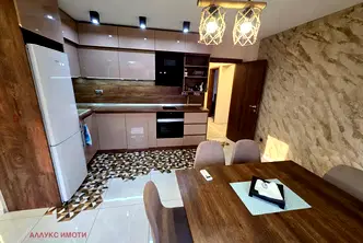 Тристаен апартамент в Русе, Център