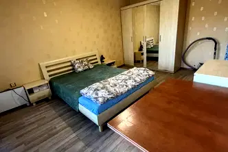 Двустаен апартамент в Русе, Родина 1