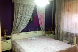Двустаен апартамент в Русе, Родина 1
