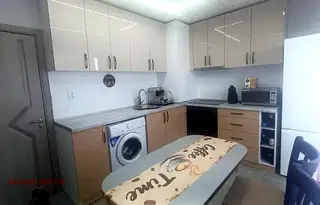 Двустаен апартамент в Русе, Родина 1