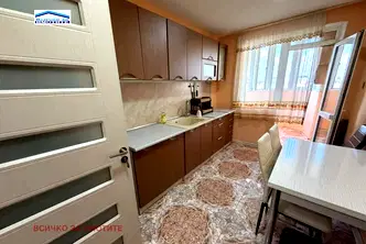 Тристаен апартамент в Русе, Родина 2
