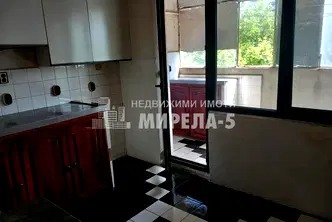 Тристаен апартамент в Русе, Родина 2
