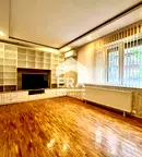 Тристаен апартамент в Русе, Широк център