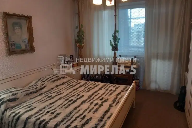 3-bedroom apartment in Ruse, Vyzrajdane