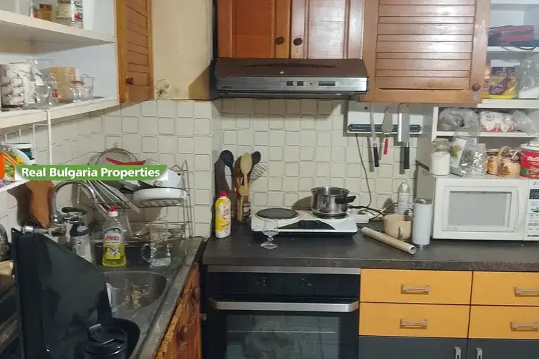 3-bedroom apartment in Ruse, Vyzrajdane