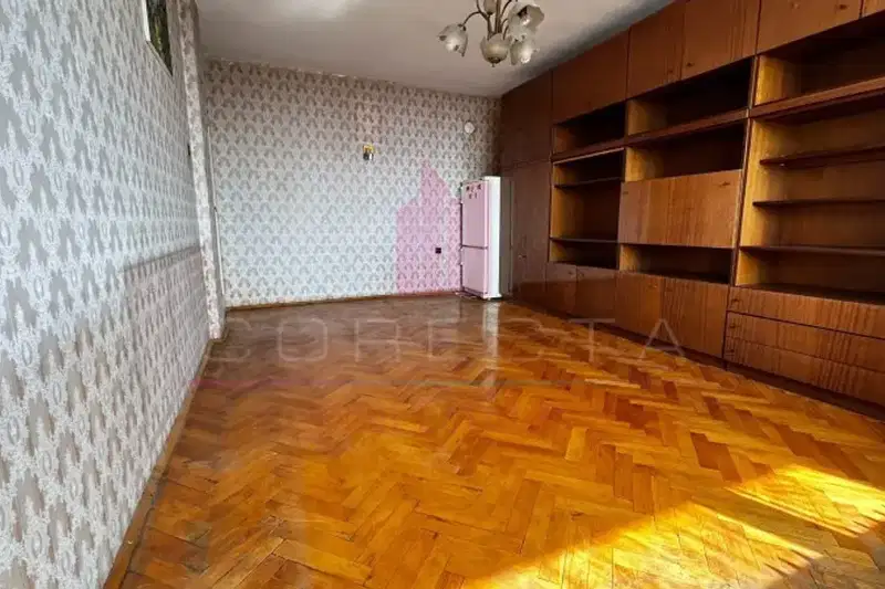 3-bedroom apartment in Ruse, Vyzrajdane