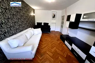Двустаен апартамент в Русе, Възраждане