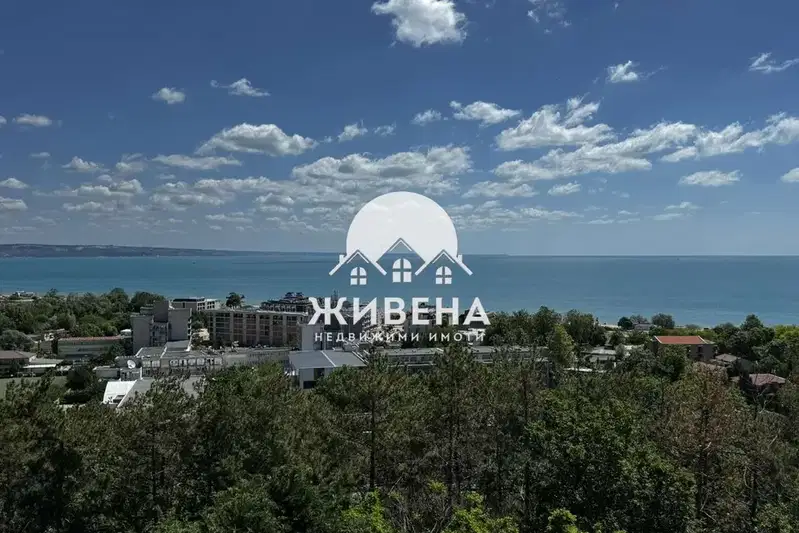 Тристаен апартамент в Добрич, с. Кранево