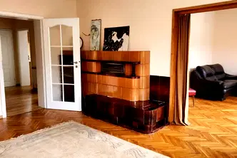 Тристаен апартамент в с. Лозен
