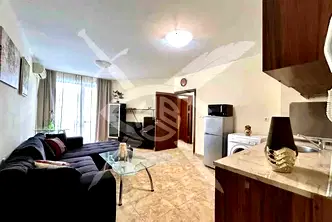 Тристаен апартамент в Бургас, с. Равда