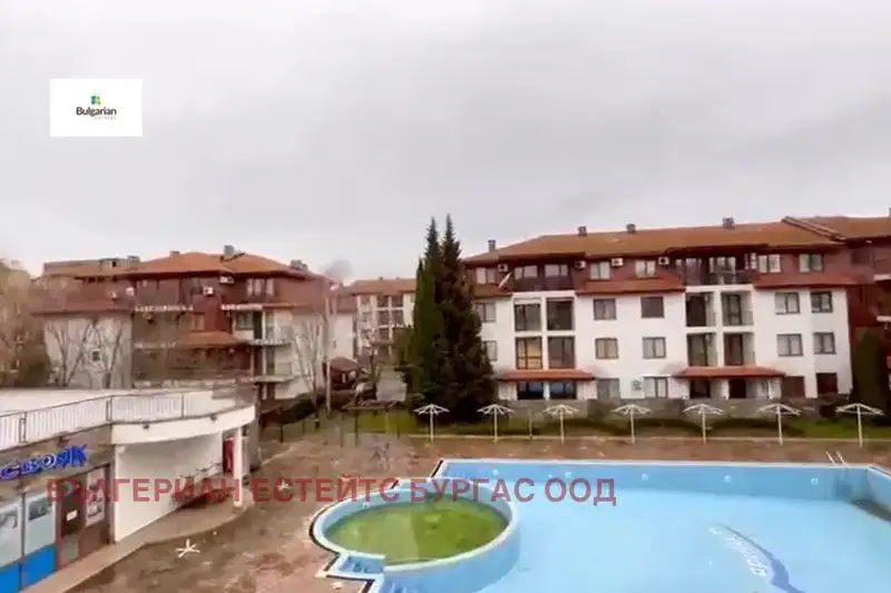 Тристаен апартамент в Бургас, с. Равда