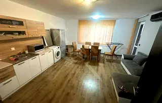 Тристаен апартамент в Бургас, с. Равда