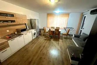 Тристаен апартамент в Бургас, с. Равда