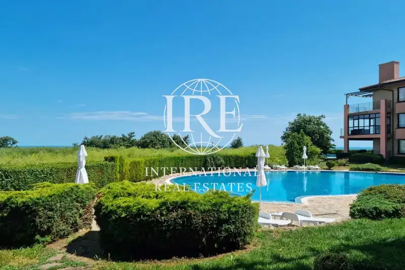 3-bedroom apartment in Oblast Dobrich, Topola