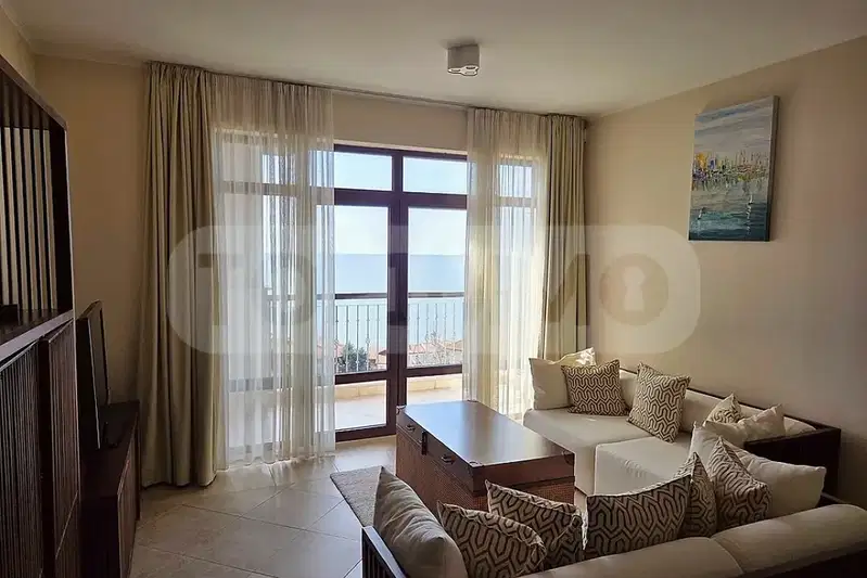 3-bedroom apartment in Oblast Dobrich, Topola