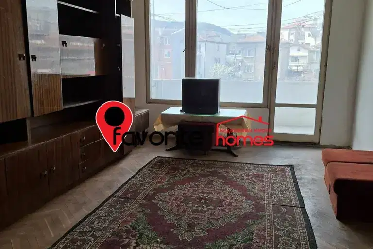 Тристаен апартамент в Шумен, 5-ти полк