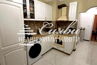 Двустаен апартамент в Шумен, Център