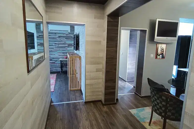 3-bedroom apartment in Shumen, Centyr