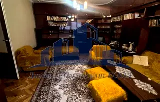 Тристаен апартамент в Шумен, Център