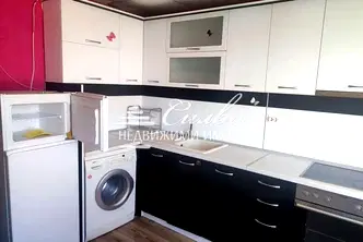 Двустаен апартамент в Шумен, Добруджански