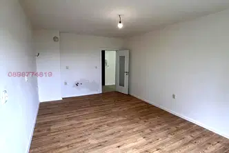 Двустаен апартамент в Шумен, Херсон